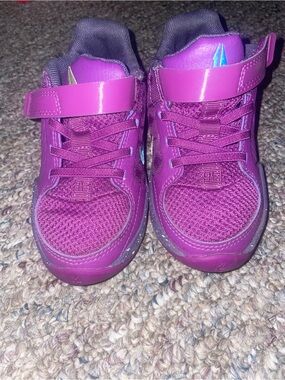 Nike Kids Pink/Purple Sneakers with Velcro Strap